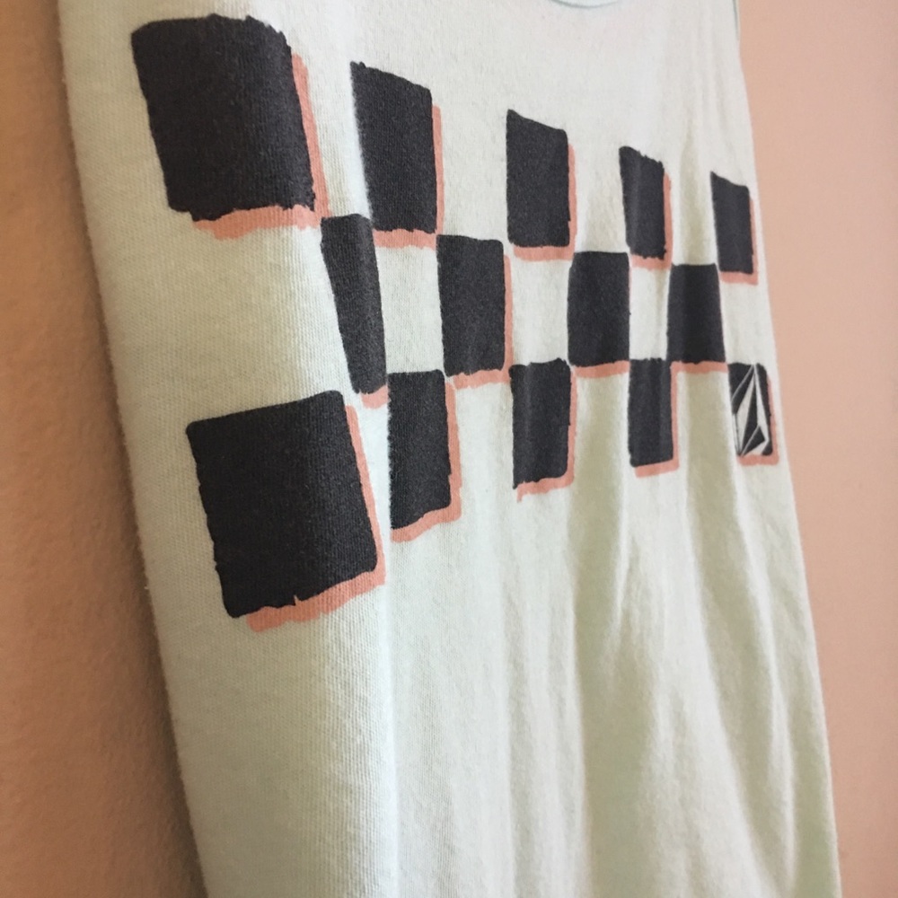 NWOT Volcom Tank! - Picture 2 of 3